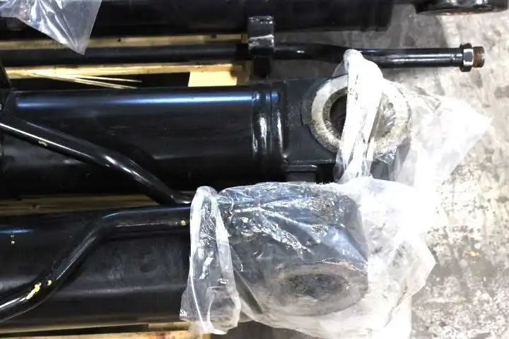 New Cylinder Arrangement With Tube And Rod Assemblies image 5