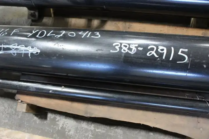 Complete Cylinder Arrangement With Tube And Rod Assemblies image 6