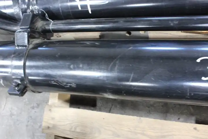 Complete Cylinder Arrangement With Tube And Rod Assemblies image 11