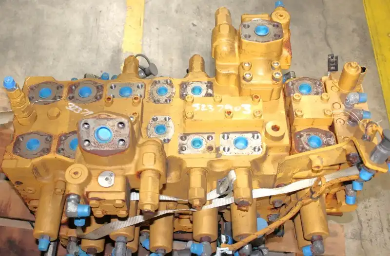 Main Control Valve Group image 2