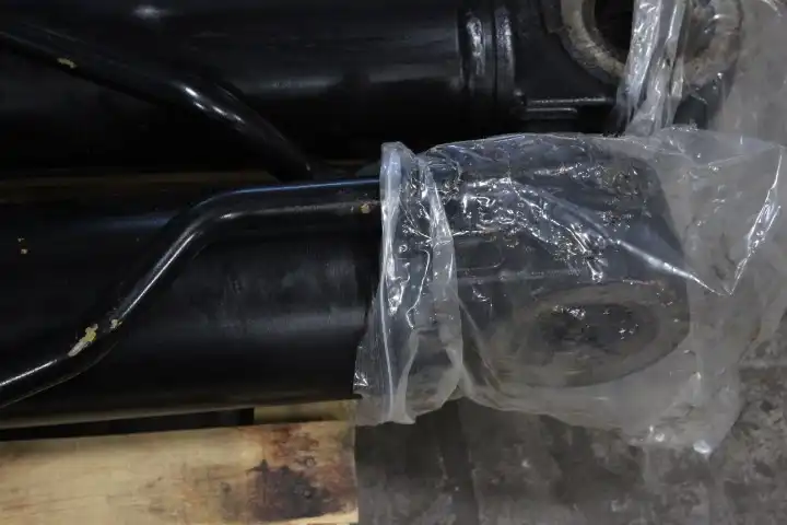 New Cylinder Arrangement With Tube And Rod Assemblies image 2