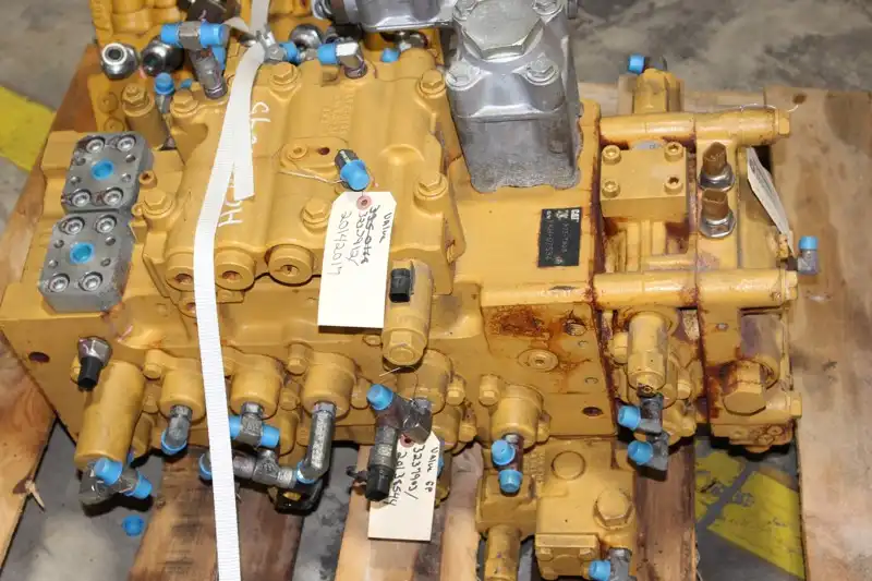 Main Control Valve Group image 9