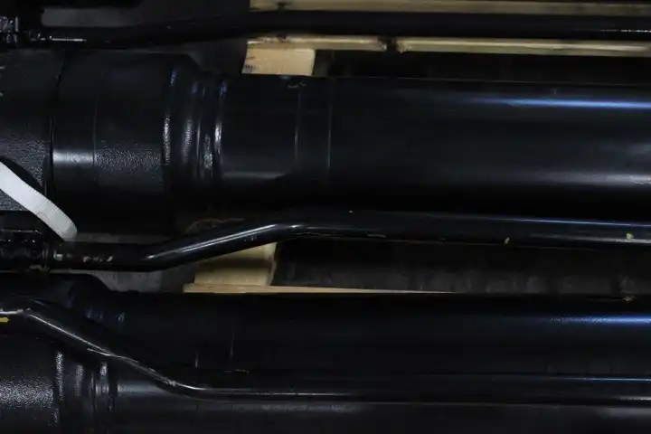 New Cylinder Arrangement With Tube And Rod Assemblies image 9
