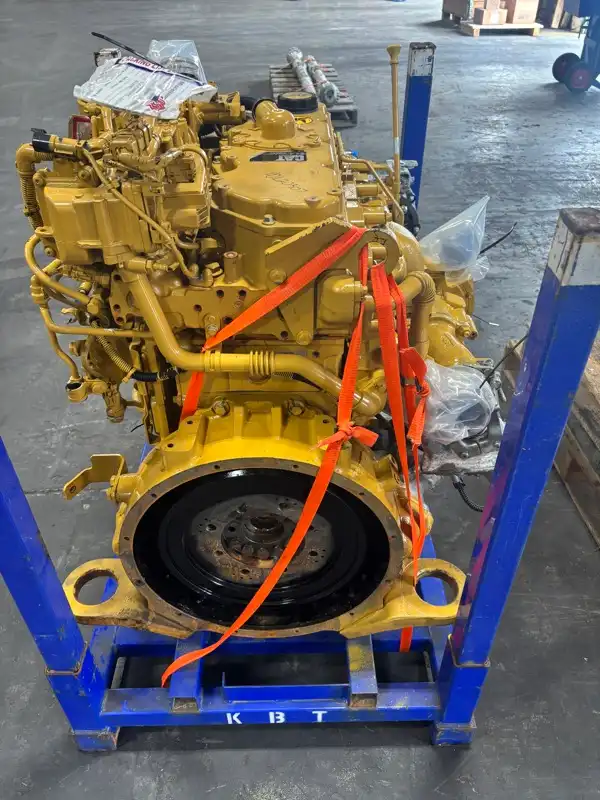 4 Cylinder 4.4 Liter Engine image 12