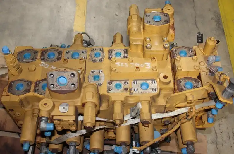Main Control Valve Group image 4