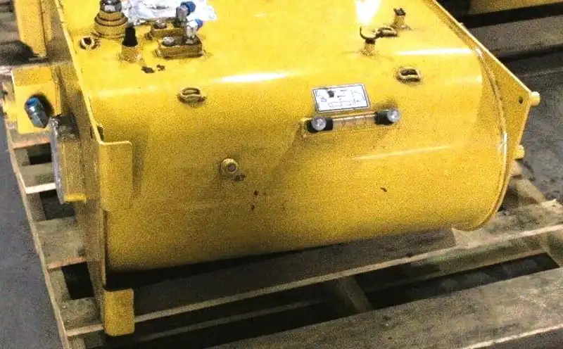 Hydraulic Tank & Filter GP image 2