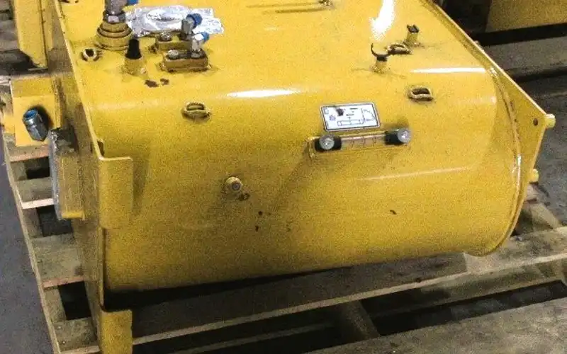 Hydraulic Tank & Filter GP image 5