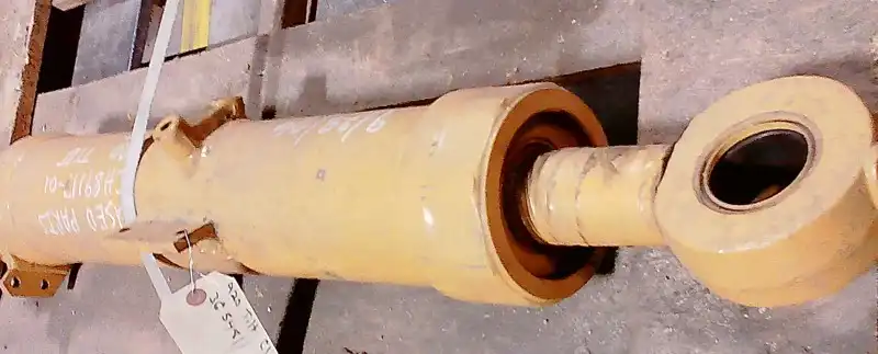 Tilt Cylinder Arrangement With Tube And Rod Assemblies image 2