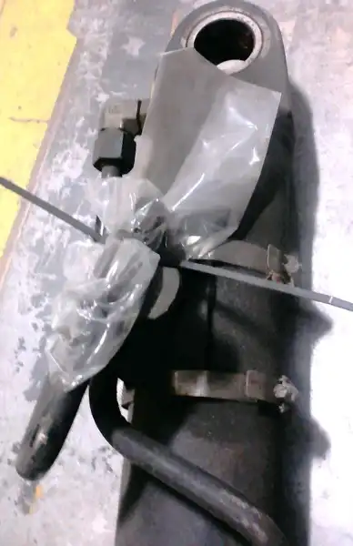 Complete Tilt Cyl Arrangement With Tube And Rod Assemblies image 2