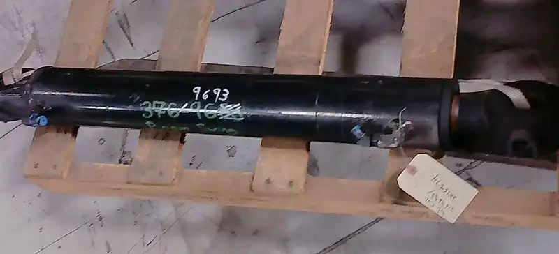 Hyd Cylinder image 2
