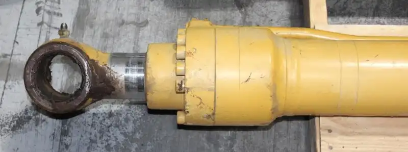 Complete Cylinder Arrangement With Tube And Rod Assemblies image 4