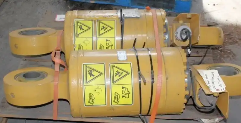 Rebuilt Cylinder Arrangement With Tube And Rod Assemblies image 2