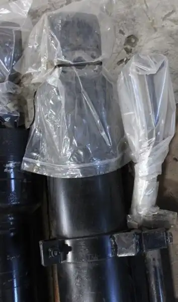 Complete Cylinder Arrangement With Tube And Rod Assemblies image 3