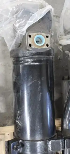 Complete Cylinder Arrangement With Tube And Rod Assemblies image 4