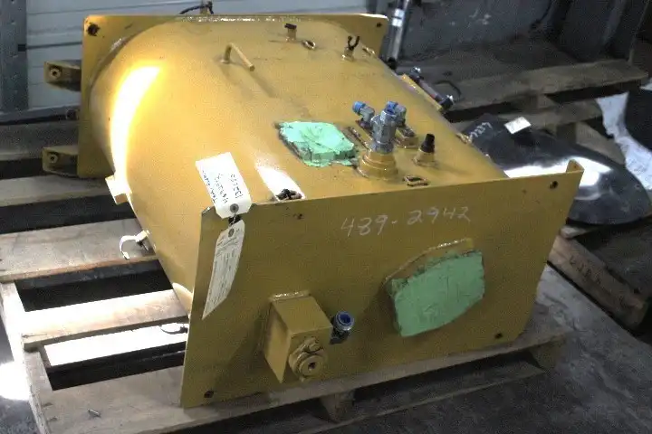 Hydraulic Tank & Filter GP image 3