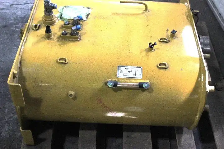 Hydraulic Tank & Filter GP image 5