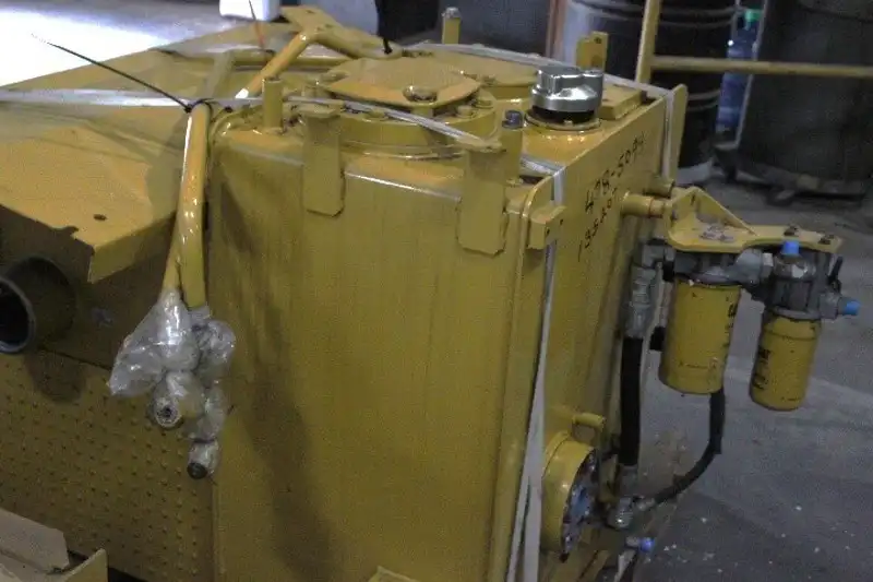 Hydraulic Tank & Filter GP image 4