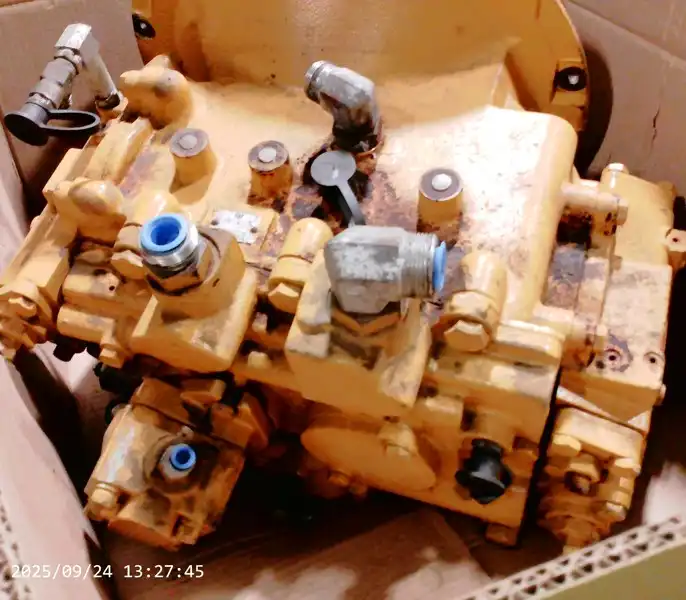 Main Hydraulic Pump GP-2PS- image 3