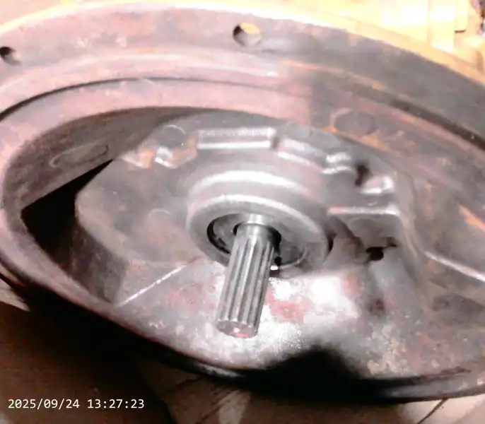 Main Hydraulic Pump GP-2PS- image 4