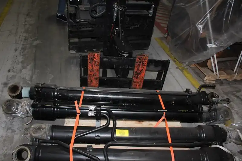 Complete Arrangement With Tube And Rod Assemblies image 3
