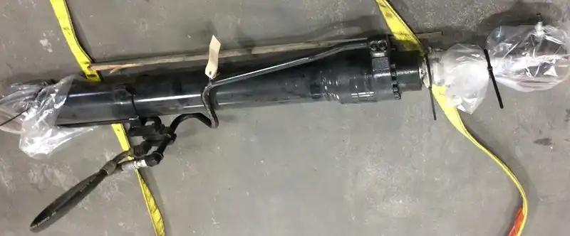 Complete Cylinder Arrangement With Tube And Rod Assemblies image 5