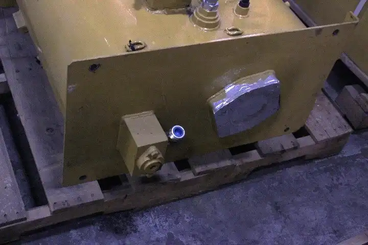 Hydraulic Tank & Filter GP image 3