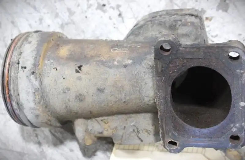 Bonnet Cooler Inlet image 2