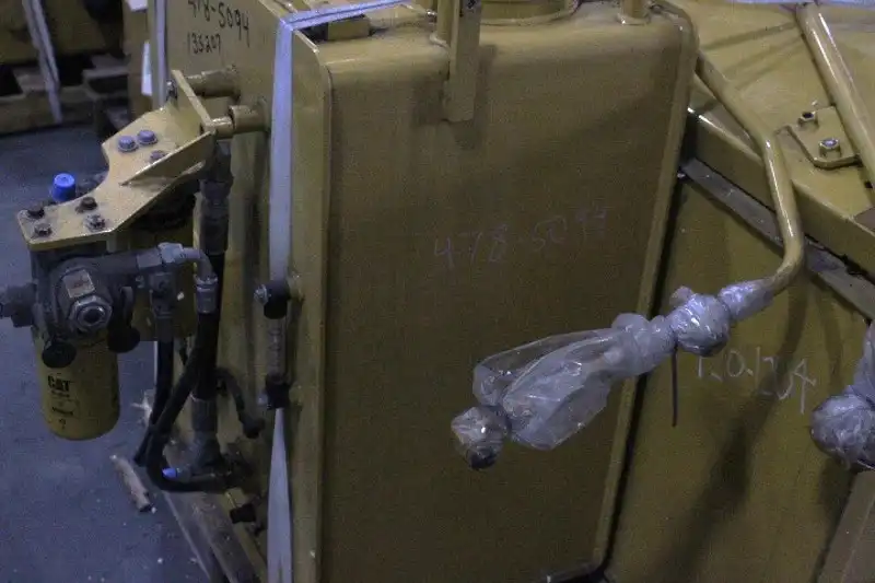 Hydraulic Tank & Filter GP image 2