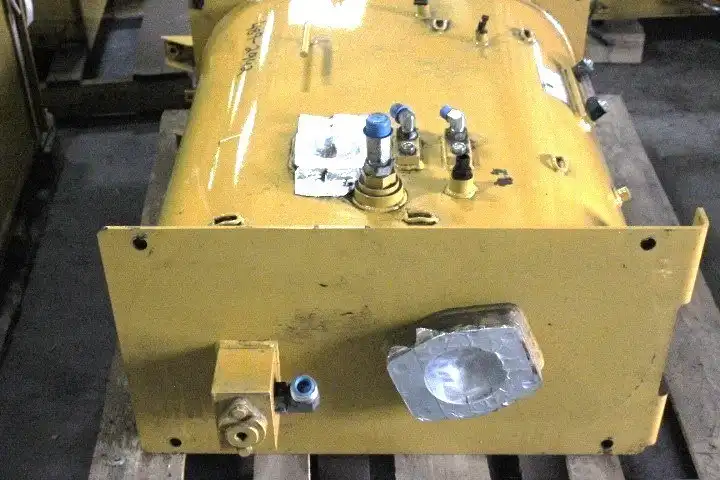 Hydraulic Tank & Filter GP image 4