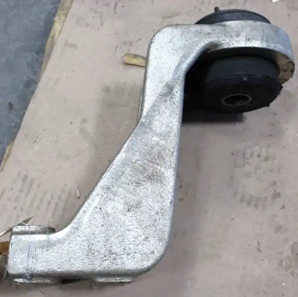 Bracket Transmission Mounting image 2