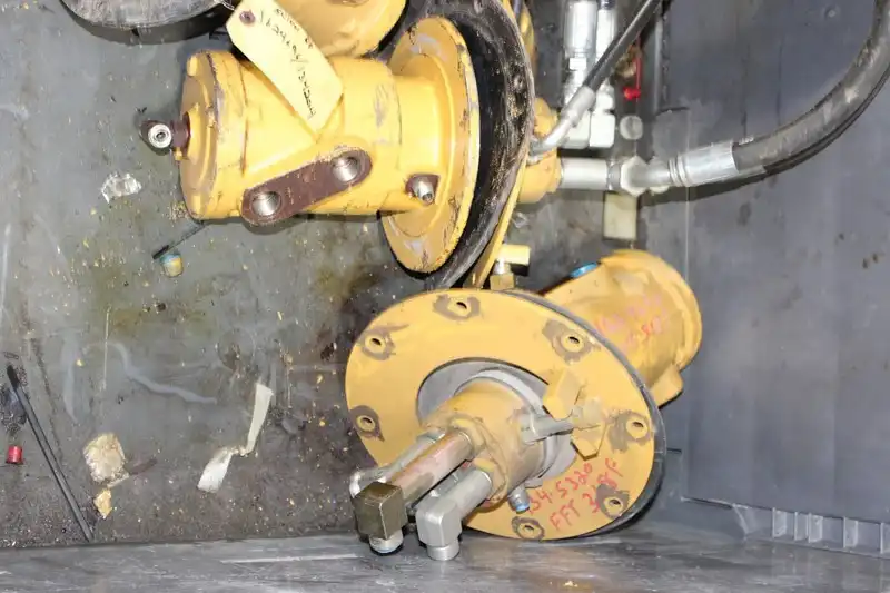 Excavator Rotation Swivel image 3