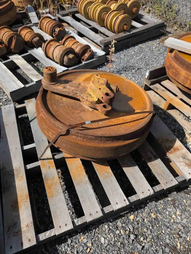 Idler A image 3