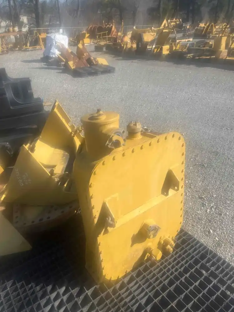 Tank G image 2