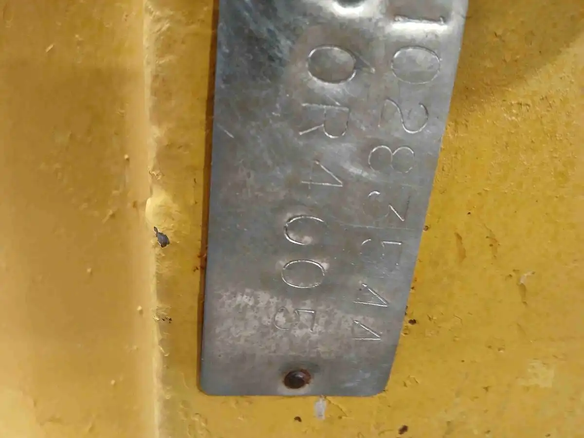 Case AS. image 3