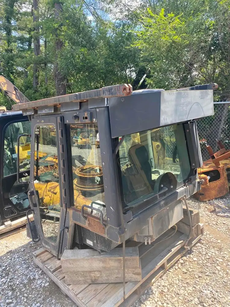 Cab image 18