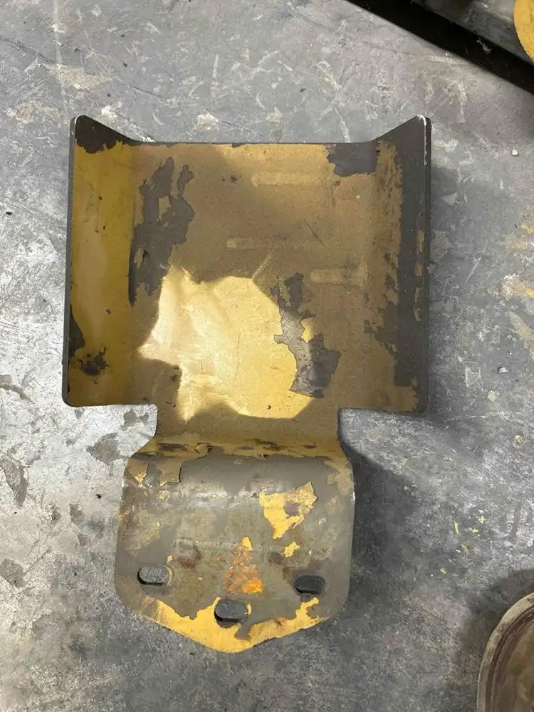 Bracket image 2