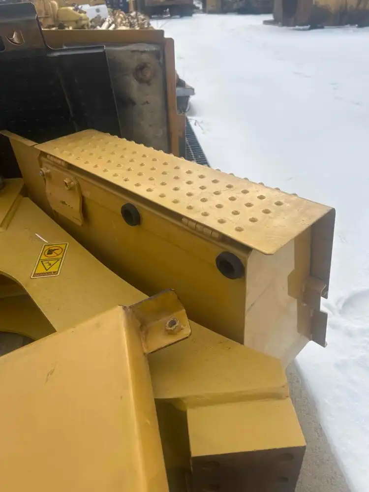 Box AS image 2
