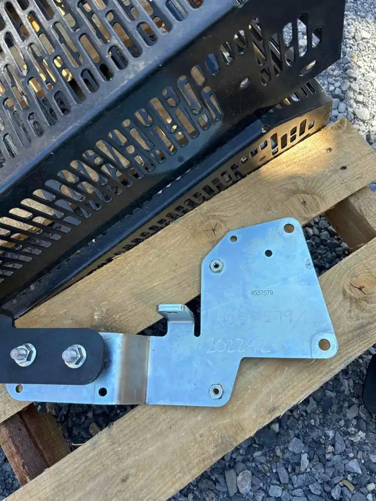 Bracket AS image 2