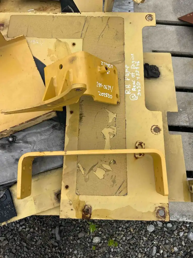 Bracket image 2