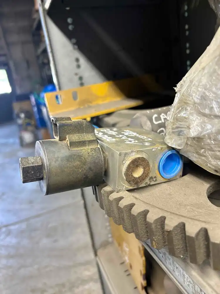 Manifold Gp- image 3