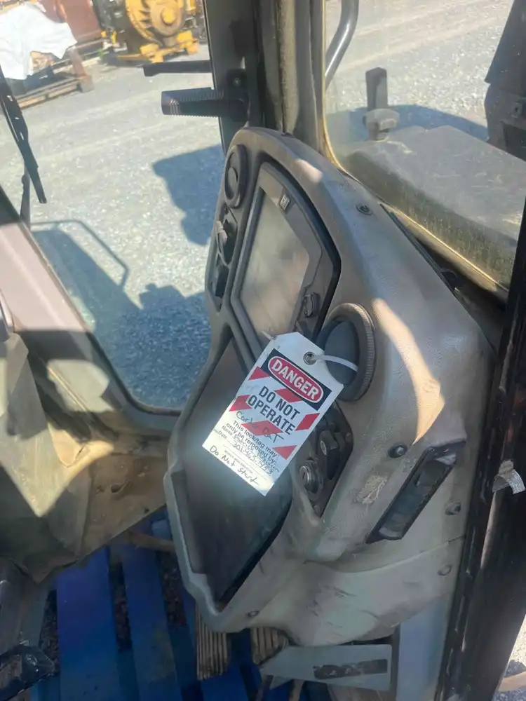 Cab AS image 5