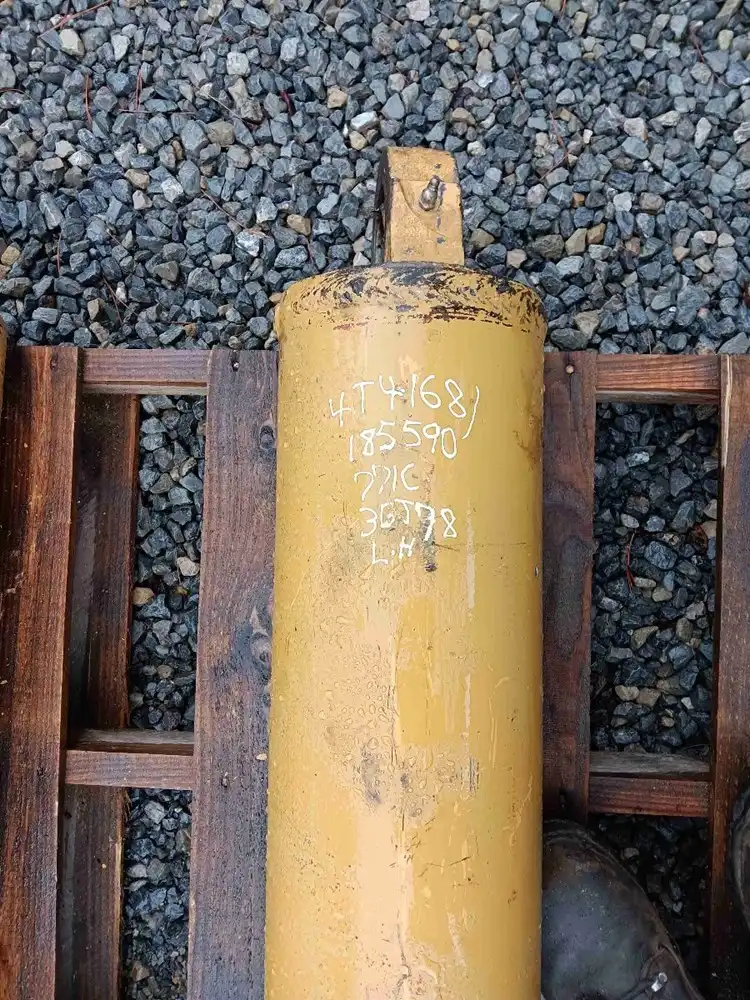 Cylinder G image 2