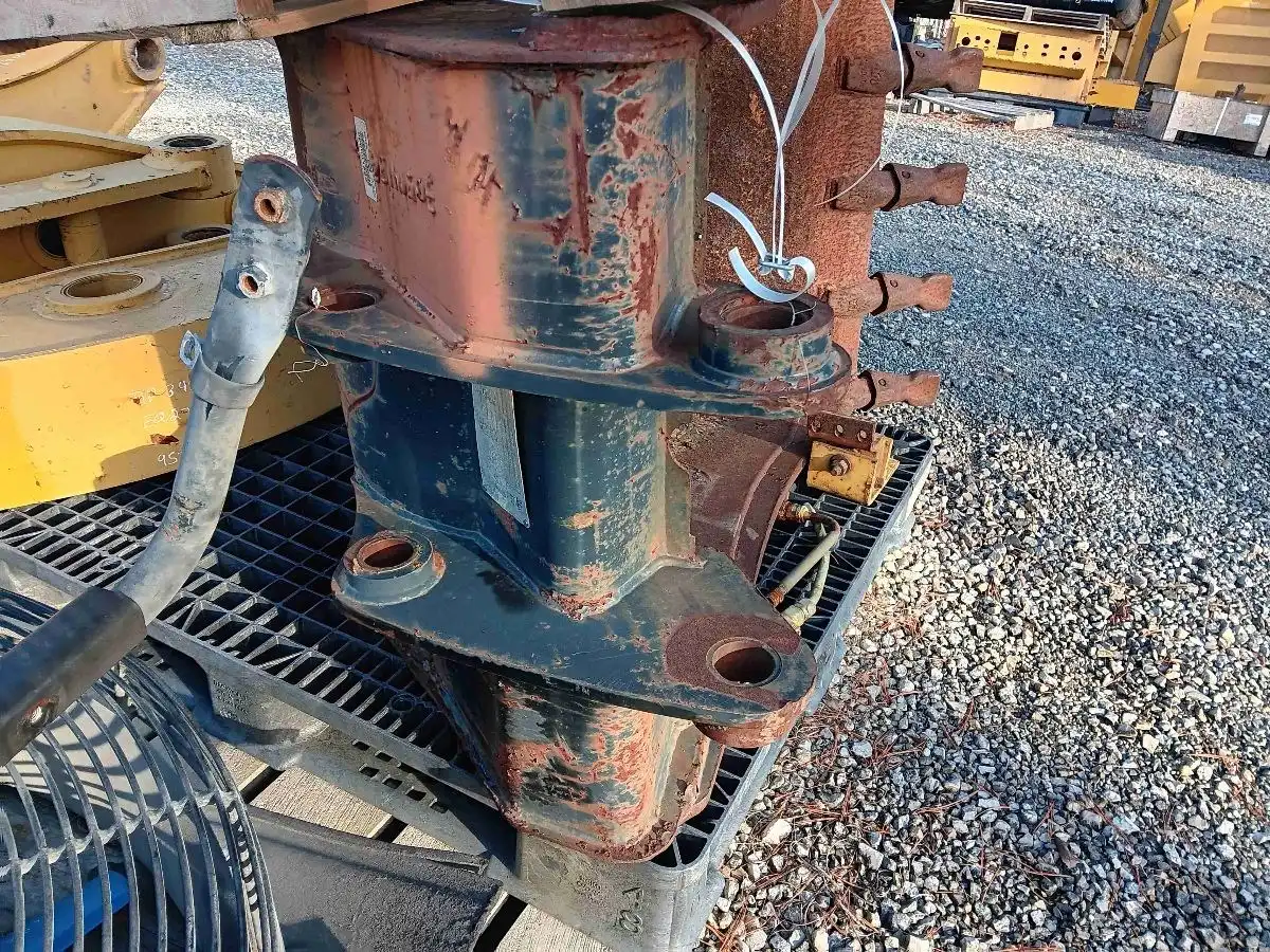 Bucket image 4