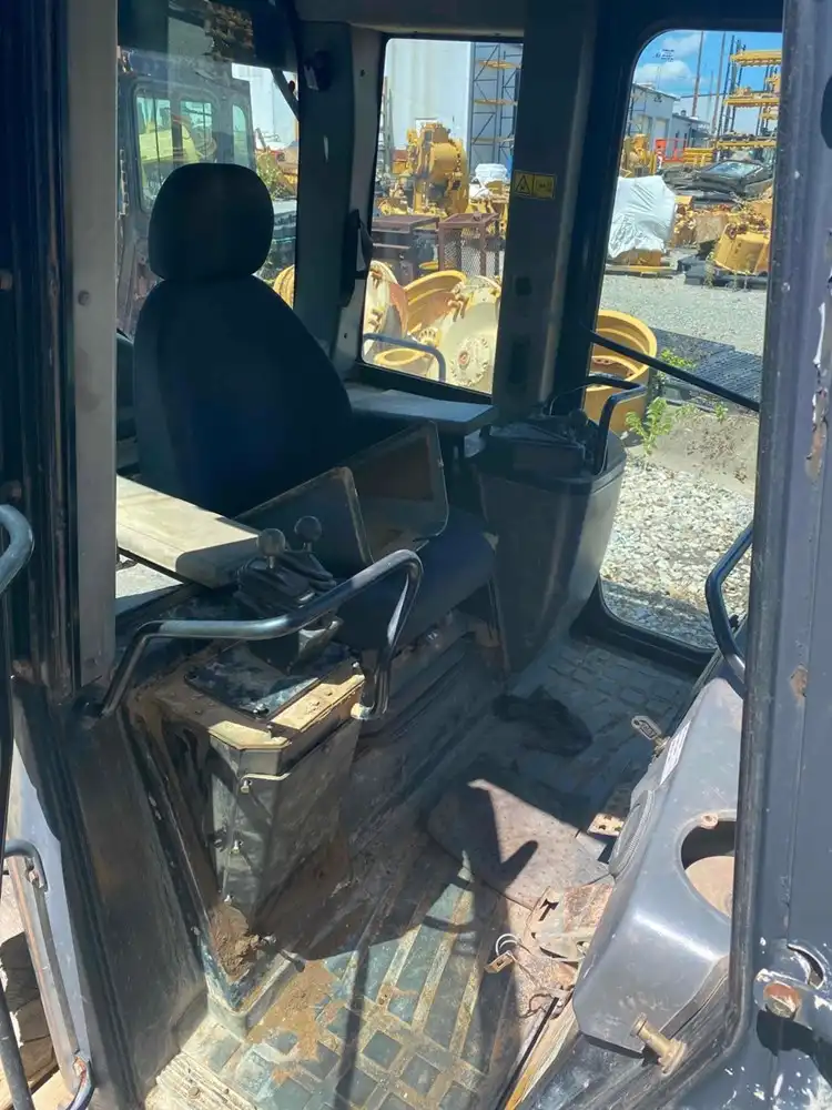 Cab image 6