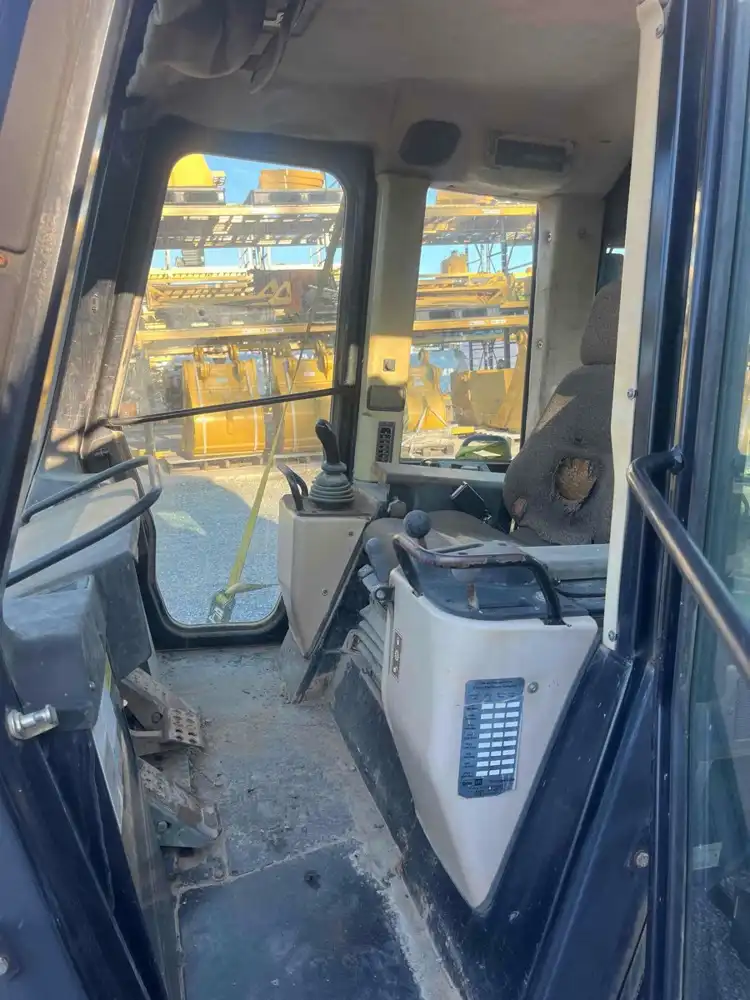 Cab image 4