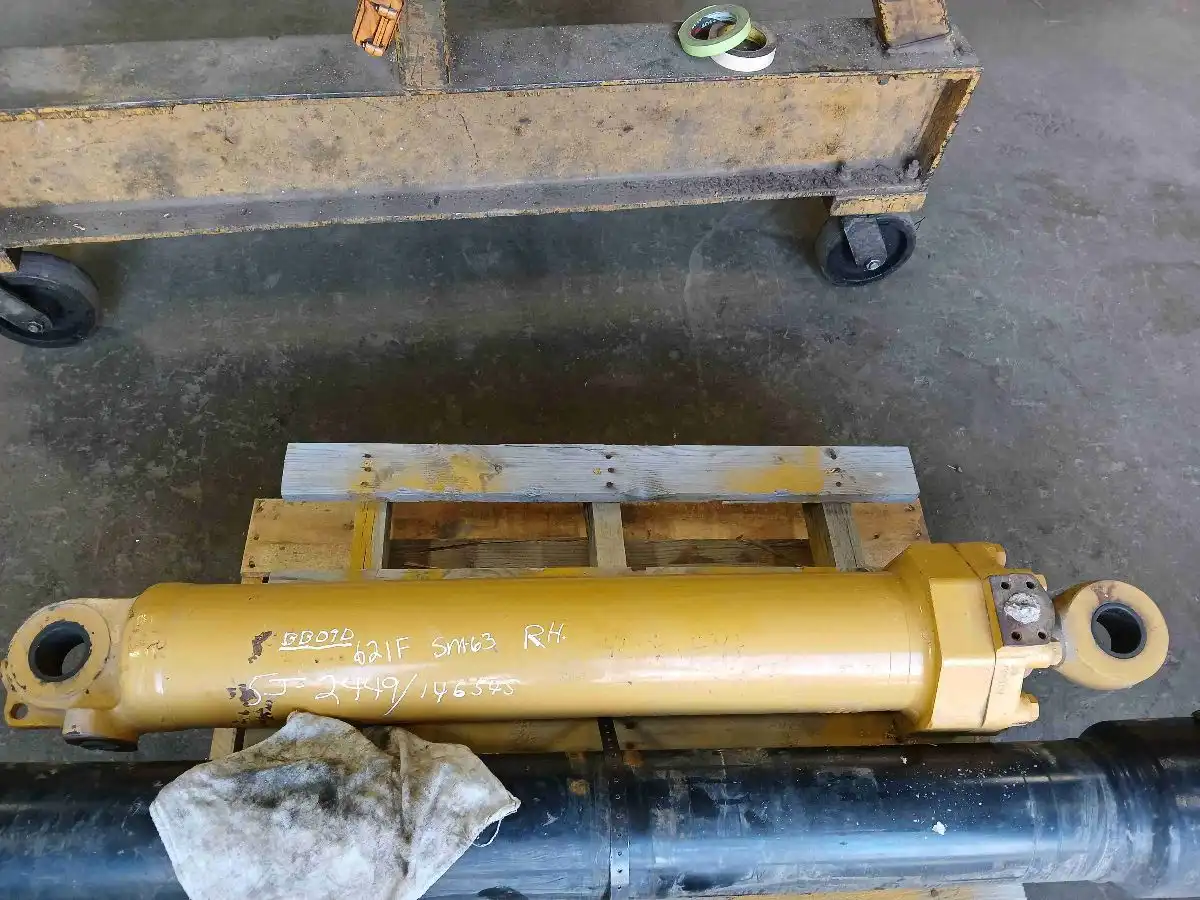 Cylinder G image 2