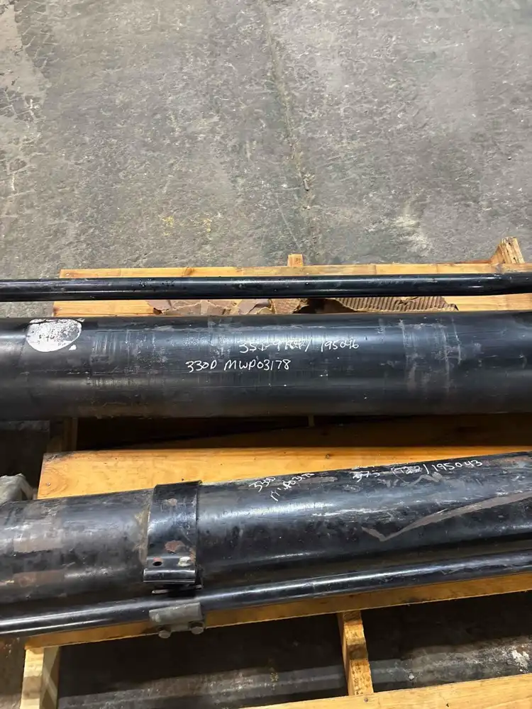 Cylinder image 2