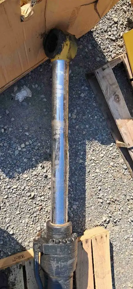 Cylinder image 2