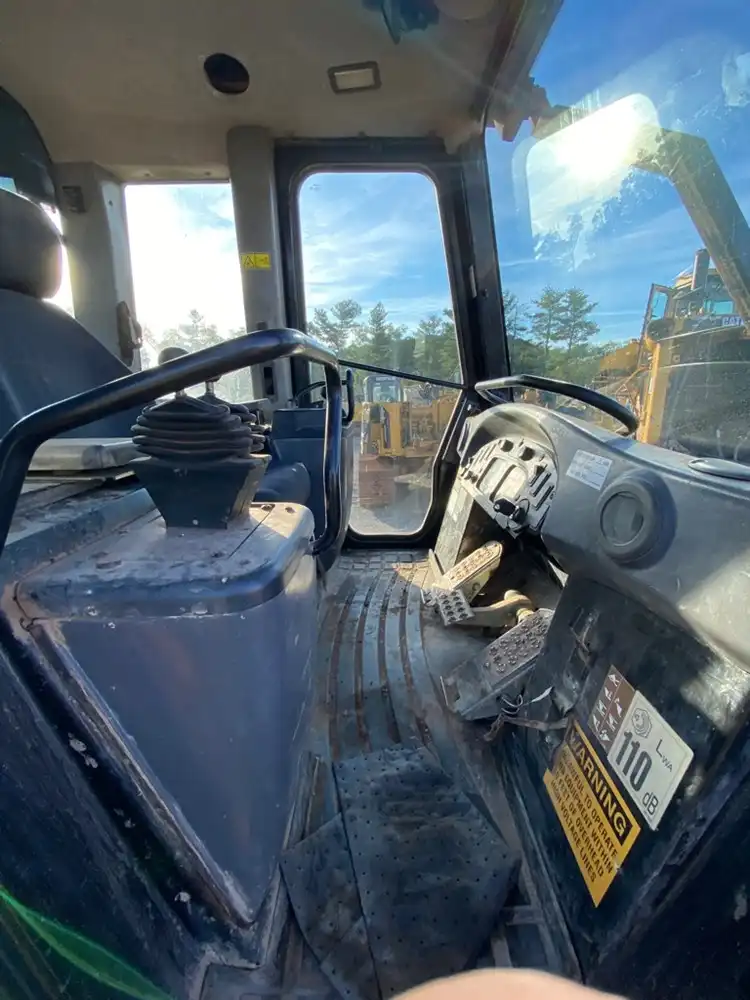 Cab image 12