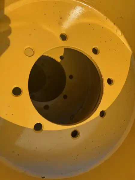 Rim/Tire Solid image 2